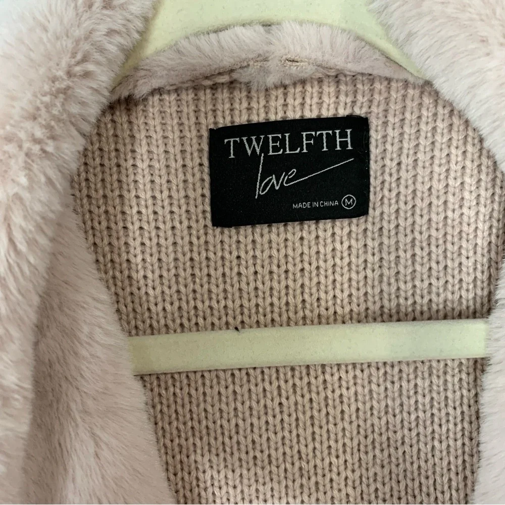 Twelfth Love blush pink sweater/suede jacket w faux fur draped‎ collar. Size M